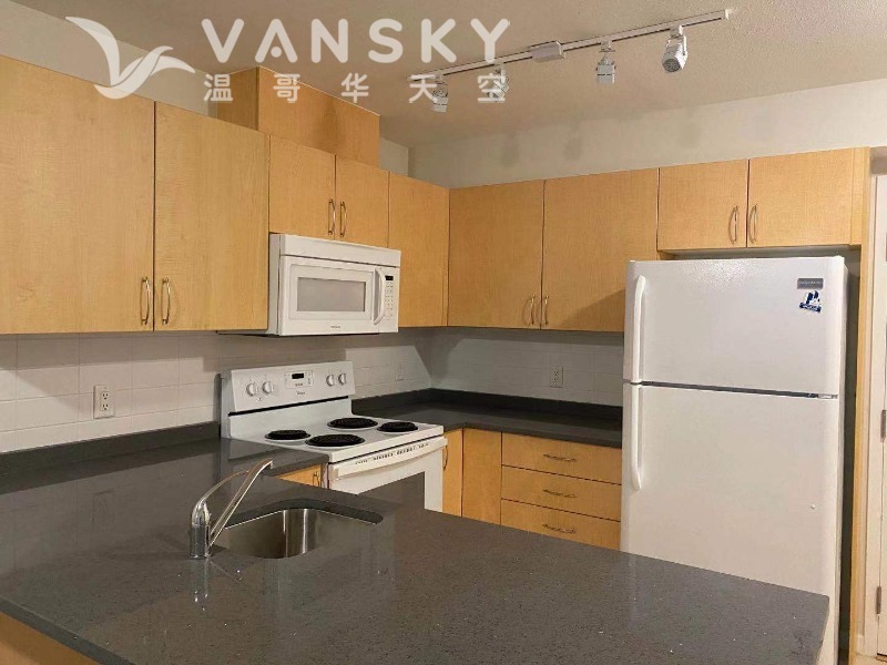 250327154738_216 kitchen.jpg